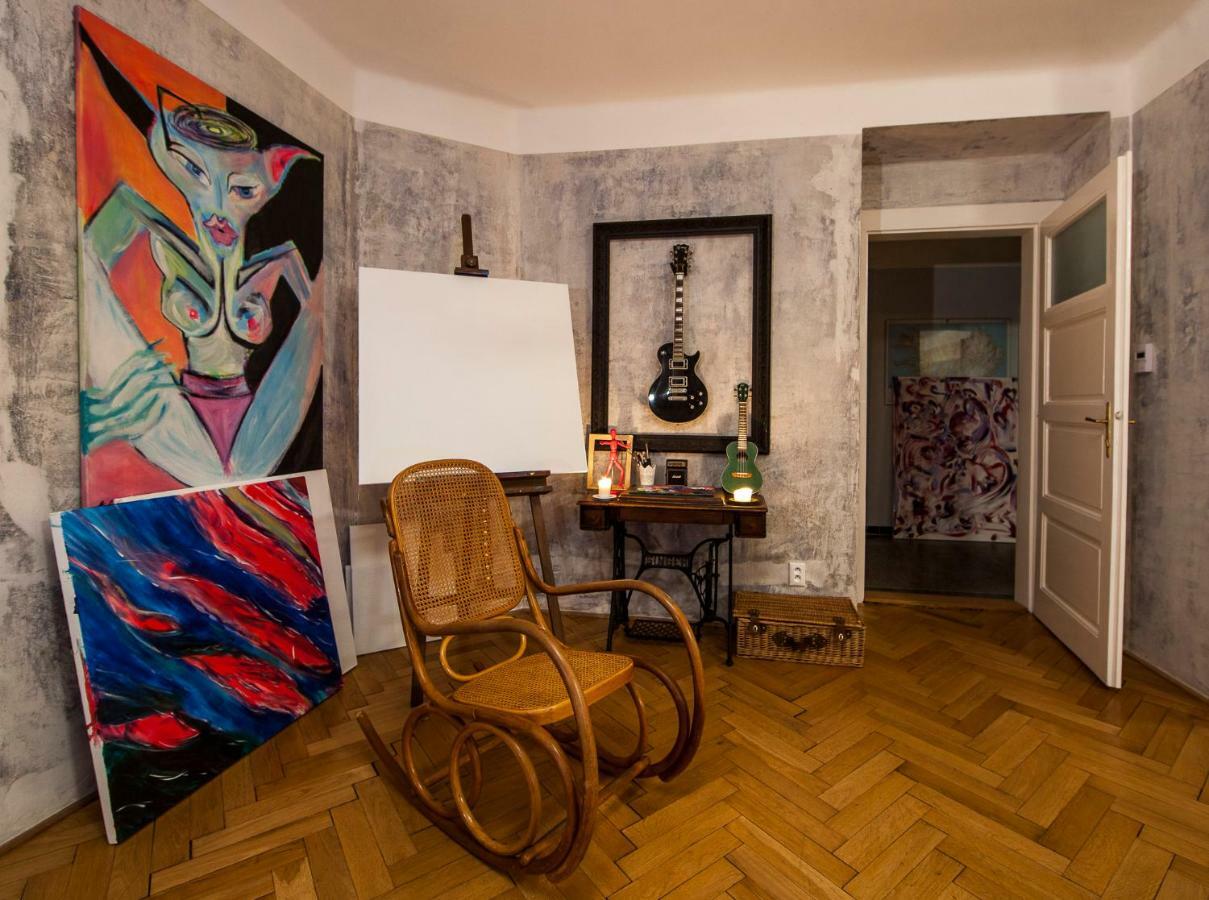 Authentic Art Prague
